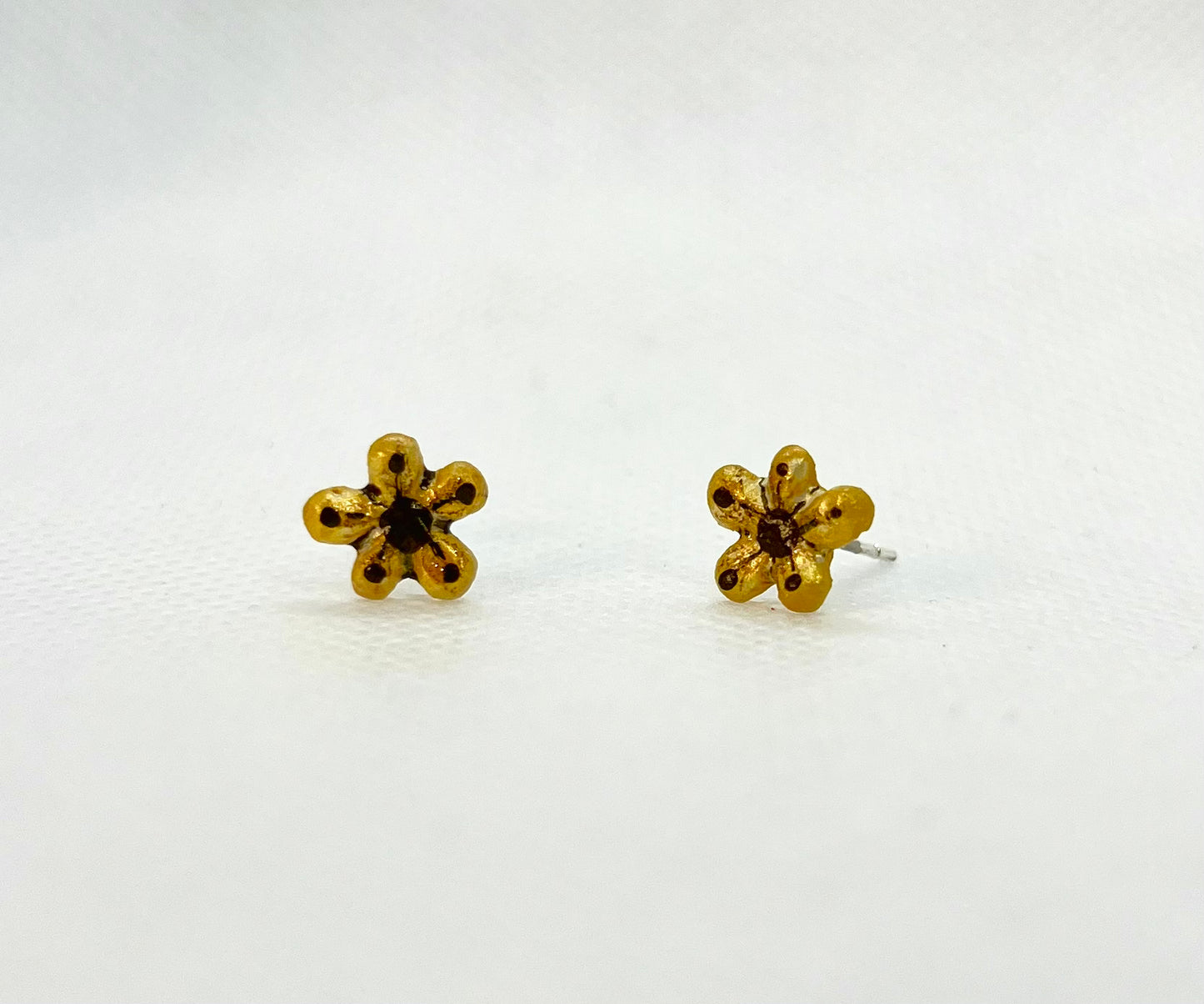 Handmade Gold Flower Earrings with Brown Details – Resin Floral Stud Earrings (Set of 2)